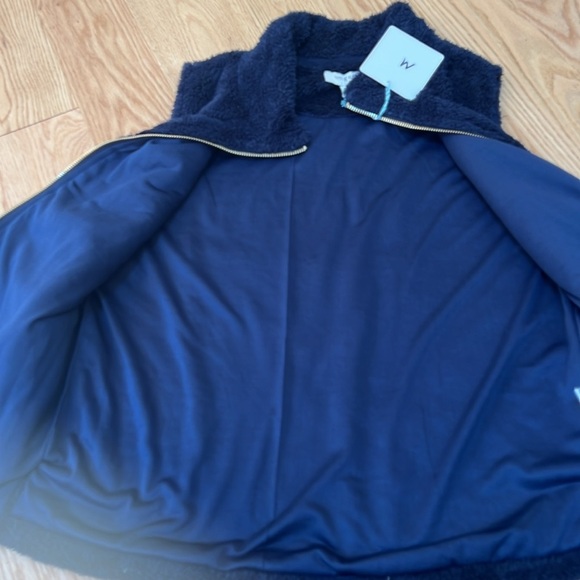 New! Umgee medium navy soft cozy zippered vest - Picture 8 of 8